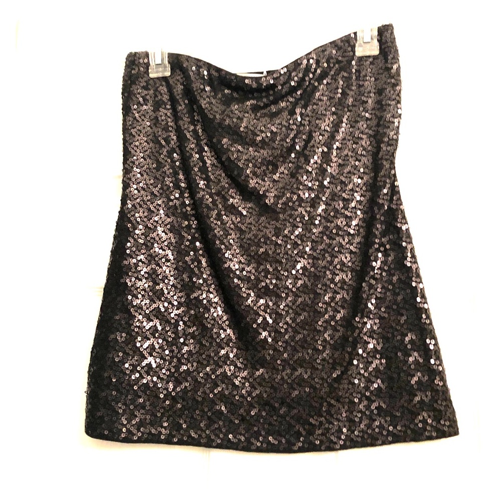 Cabi strapless sequin top!